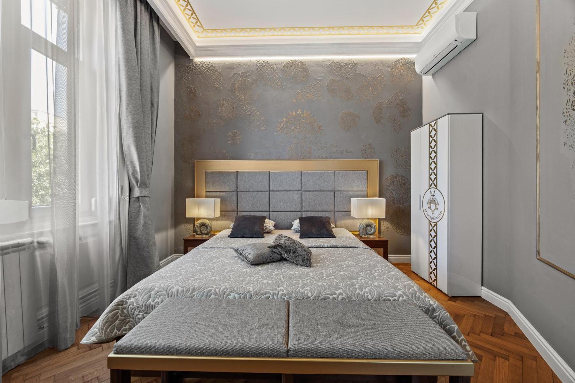 Villa Muenz Luxurious Residence Пула Экстерьер фото