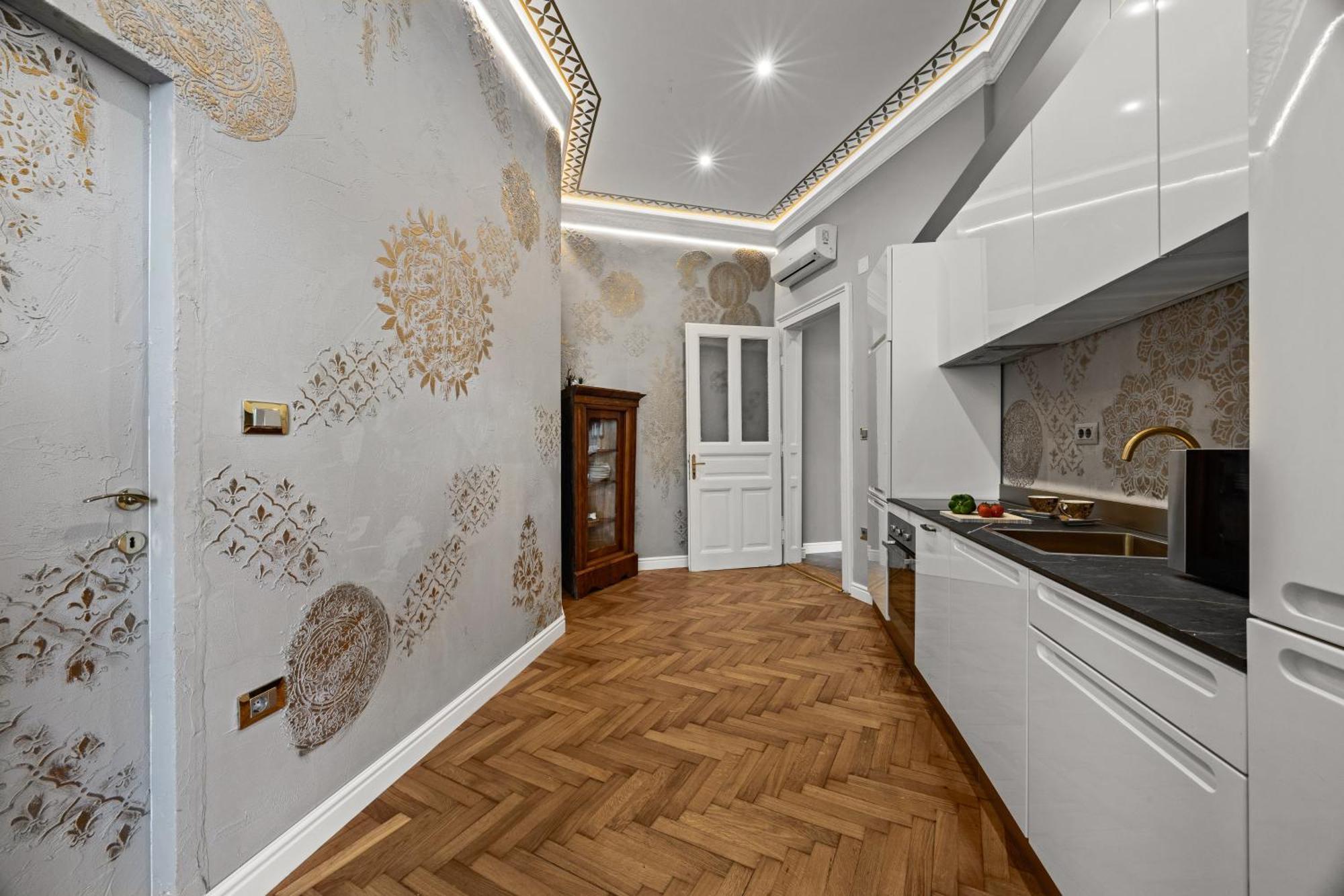 Villa Muenz Luxurious Residence Пула Экстерьер фото