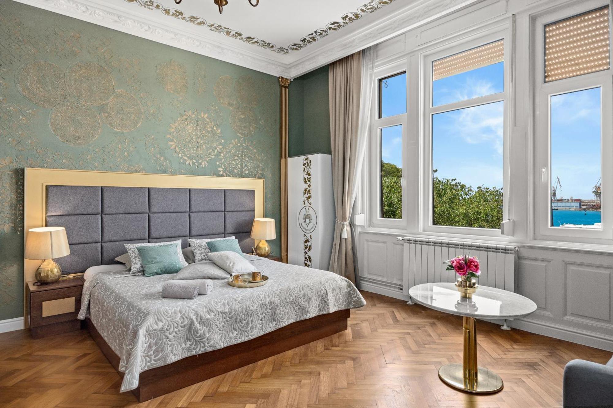 Villa Muenz Luxurious Residence Пула Экстерьер фото
